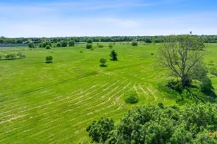 663 Sh 230 Loop, Smithville, TX 78957 - Photo 20