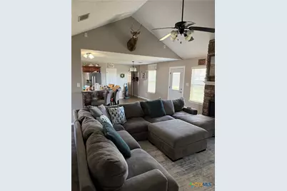 809 Buttercup Drive, Edna, TX 77957 - Photo 4