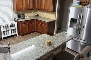 809 Buttercup Dr, Edna, TX 77957 - Photo 10