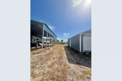 501 W Maple Street, Port O'Connor, TX 77982 - Photo 6
