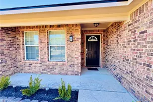 509 Christopher Cove, Lockhart, TX 78644 - Photo 4