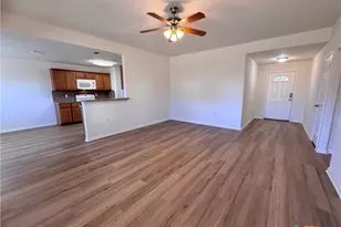 509 Christopher Cove, Lockhart, TX 78644 - Photo 20