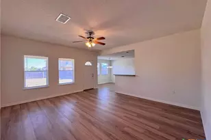 509 Christopher Cove, Lockhart, TX 78644 - Photo 8