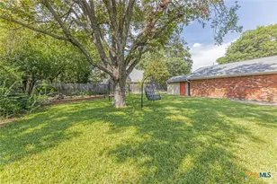 2001 Halbert St, Killeen, TX 76541 - Photo 42