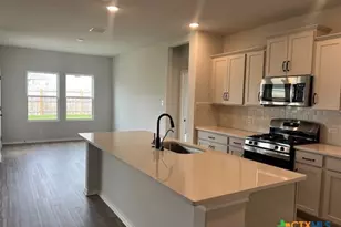 105 Beveridge Rd, Seguin, TX 78155 - Photo 8