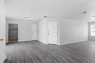 8619 Ky N Wy, Converse, TX 78109 - Photo 4