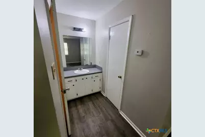 131 Regency Avenue, Victoria, TX 77904 - Photo 10