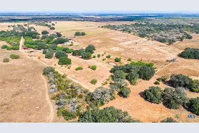 2141 County Road 132, Floresville, TX 78114 - Photo 38