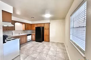 343 Bobolink Dr, New Braunfels, TX 78130 - Photo 6