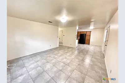 343 Bobolink Drive, New Braunfels, TX 78130 - Photo 4