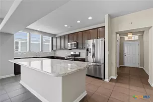 327 Rachel St, San Marcos, TX 78666 - Photo 2