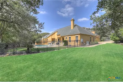 9752 Trophy Oaks Drive, San Antonio, TX 78266 - Photo 48