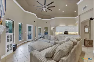 9752 Trophy Oaks Dr, San Antonio, TX 78266 - Photo 8