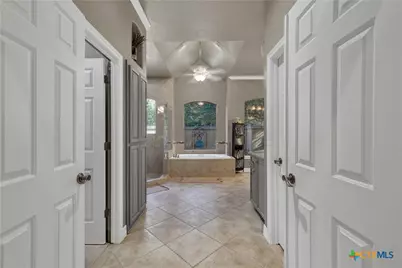 9752 Trophy Oaks Drive, San Antonio, TX 78266 - Photo 24