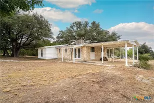 725 Canyon Cir Dr, Canyon Lake, TX 78133 - Photo 14