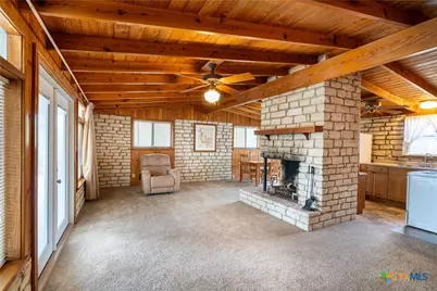 725 Canyon Circle Drive, Canyon Lake, TX 78133 - Photo 6