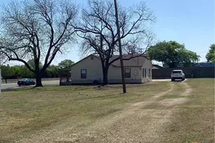 404 E Avenue D, Copperas Cove, TX 76522 - Photo 1