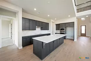 237 Lacey Oak, Castroville, TX 78009 - Photo 8