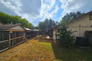 5723 Larkdale Dr, San Antonio, TX 78233 - Photo 28