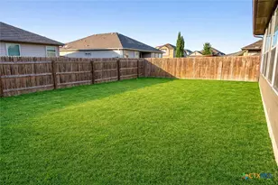 477 Centinela St, New Braunfels, TX 78130 - Photo 22