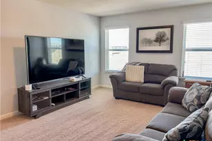 477 Centinela St, New Braunfels, TX 78130 - Photo 14