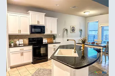 477 Centinela Street, New Braunfels, TX 78130 - Photo 6