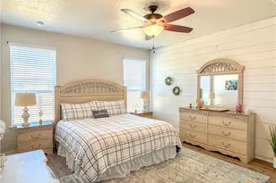 477 Centinela St, New Braunfels, TX 78130 - Photo 10