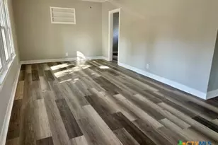 607 Park St, Gatesville, TX 76528 - Photo 2