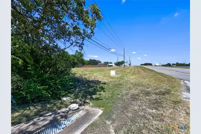 205 E Avenue G, Jarrell, TX 76537 - Photo 10