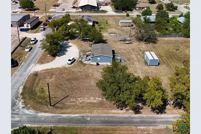 205 E Avenue G, Jarrell, TX 76537 - Photo 32