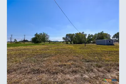 205 E Avenue G, Jarrell, TX 76537 - Photo 22