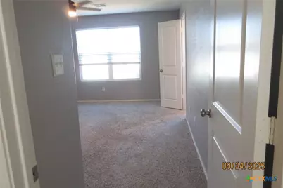 125 Greatest Gift Way, Jarrell, TX 76537 - Photo 12