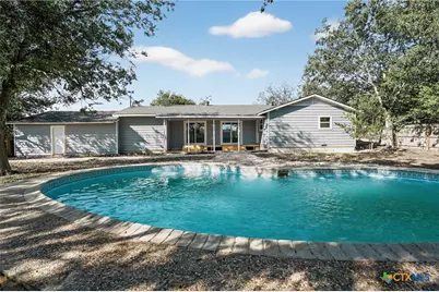 104 East Avenue, Florence, TX 76527 - Photo 2