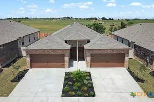 1509 Lucille, Seguin, TX 78155 - Photo 2
