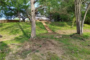 309 N 10th St, Gatesville, TX 76528 - Photo 38