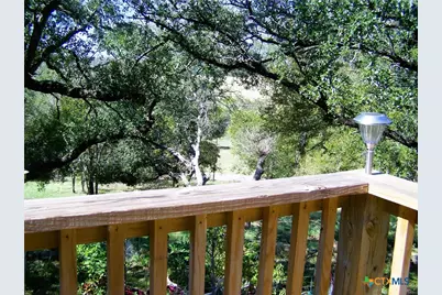 309 N 10th Street, Gatesville, TX 76528 - Photo 2