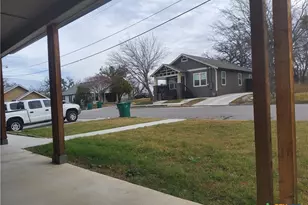 309 N 10th St, Gatesville, TX 76528 - Photo 30