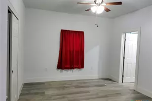 309 N 10th St, Gatesville, TX 76528 - Photo 18