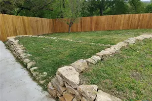 309 N 10th St, Gatesville, TX 76528 - Photo 30