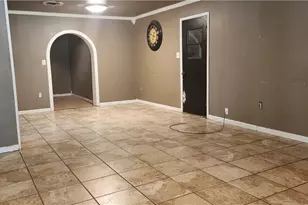 604 Davis St, Edna, TX 77957 - Photo 4