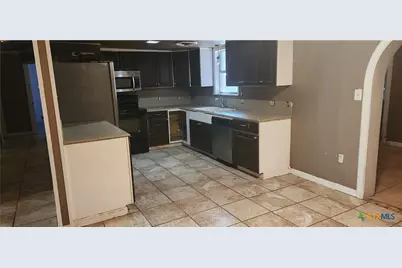 604 Davis Street, Edna, TX 77957 - Photo 6