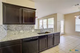 525 Tom Kemp Dr, New Braunfels, TX 78130 - Photo 8