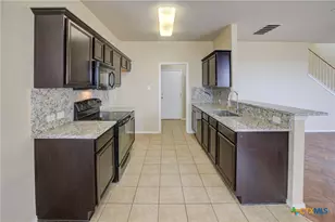 525 Tom Kemp Dr, New Braunfels, TX 78130 - Photo 10