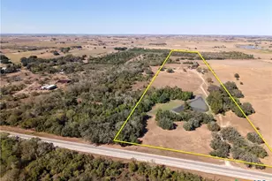 2944 State Hwy 111, Yoakum, TX 77995 - Photo 20