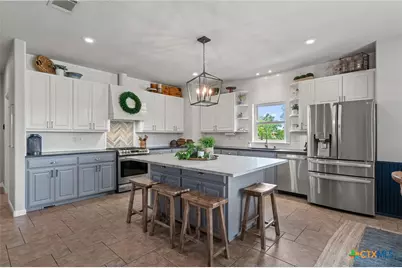 323 Patricia Road, Georgetown, TX 78628 - Photo 6