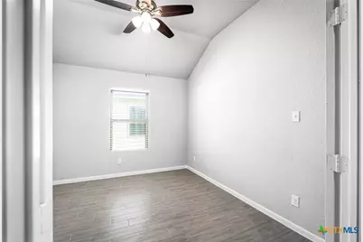 1117 Amber Lake, Seguin, TX 78155 - Photo 18