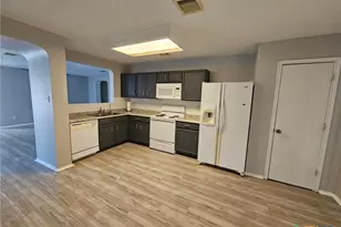 5115 Meridian Farm, San Antonio, TX 78244 - Photo 4