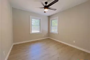 105 Nauert St, Copperas Cove, TX 76522 - Photo 8