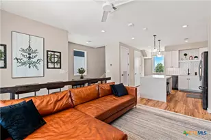 1208 N Academy Ave, New Braunfels, TX 78130 - Photo 10