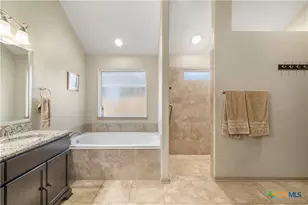 101 Sandstone Ct, Victoria, TX 77904 - Photo 14